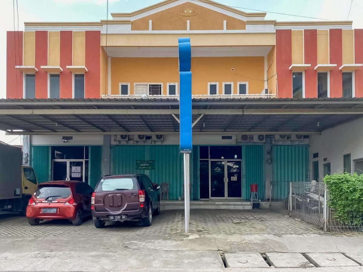 Wisma tamu Reddoorz @ Jalan Morotai Lampung 2*