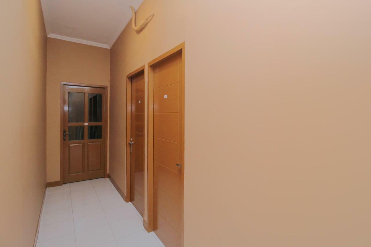 Reddoorz @ Jalan Morotai Lampung Wisma tamu